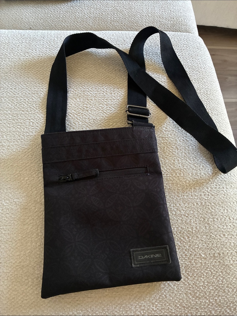 Dakine Black Slim Crossbody Bag